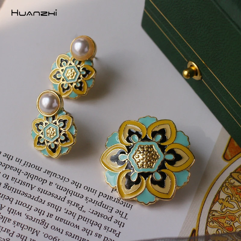 Green & Yellow Enamel Pearl Geometric Flower Metal Stud Earrings