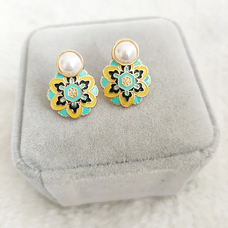 Green & Yellow Enamel Pearl Geometric Flower Metal Stud Earrings