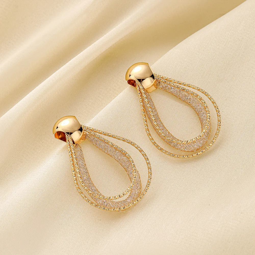 Hollow Mesh Pocket Rhinestone Oval Women's Earrings