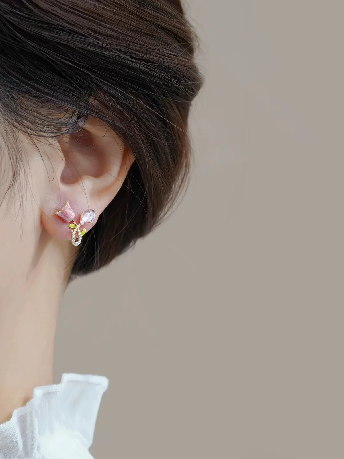 Sense pink Enamel Glazed Tulip Earrings