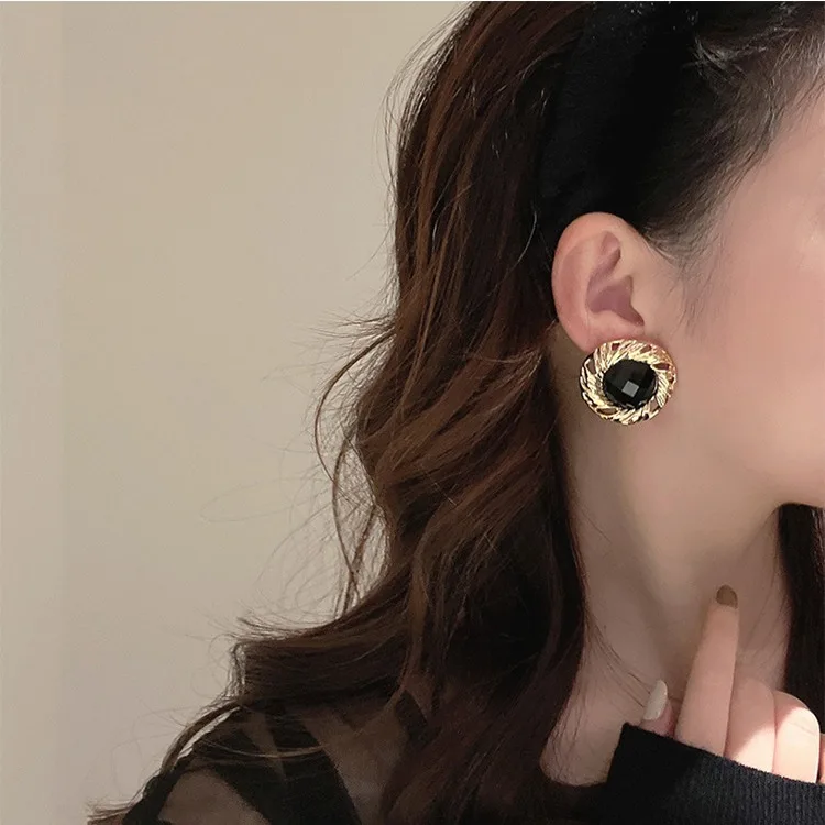 Korean Black Resin Round Ear Studs for Women