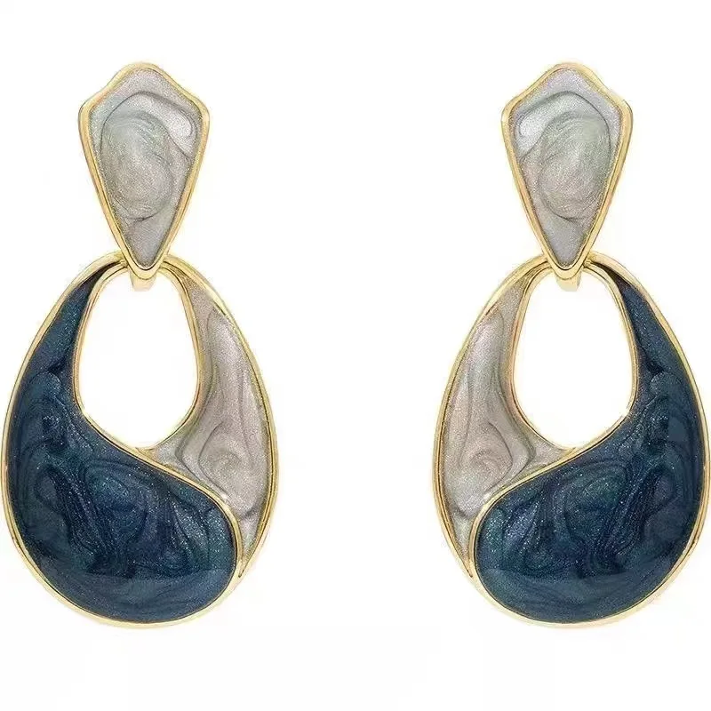 High-grade Blue Drop Hepburn Style Earrings