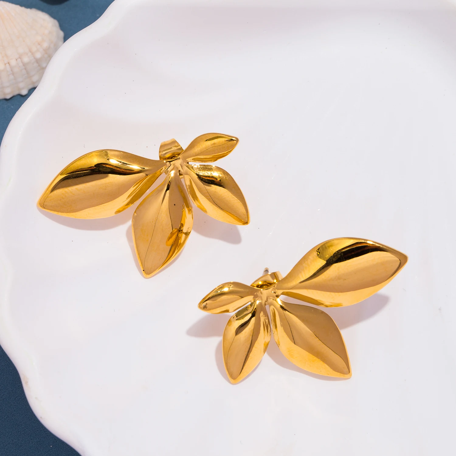 Leaf Shaped Metal Golden Earrings for Women