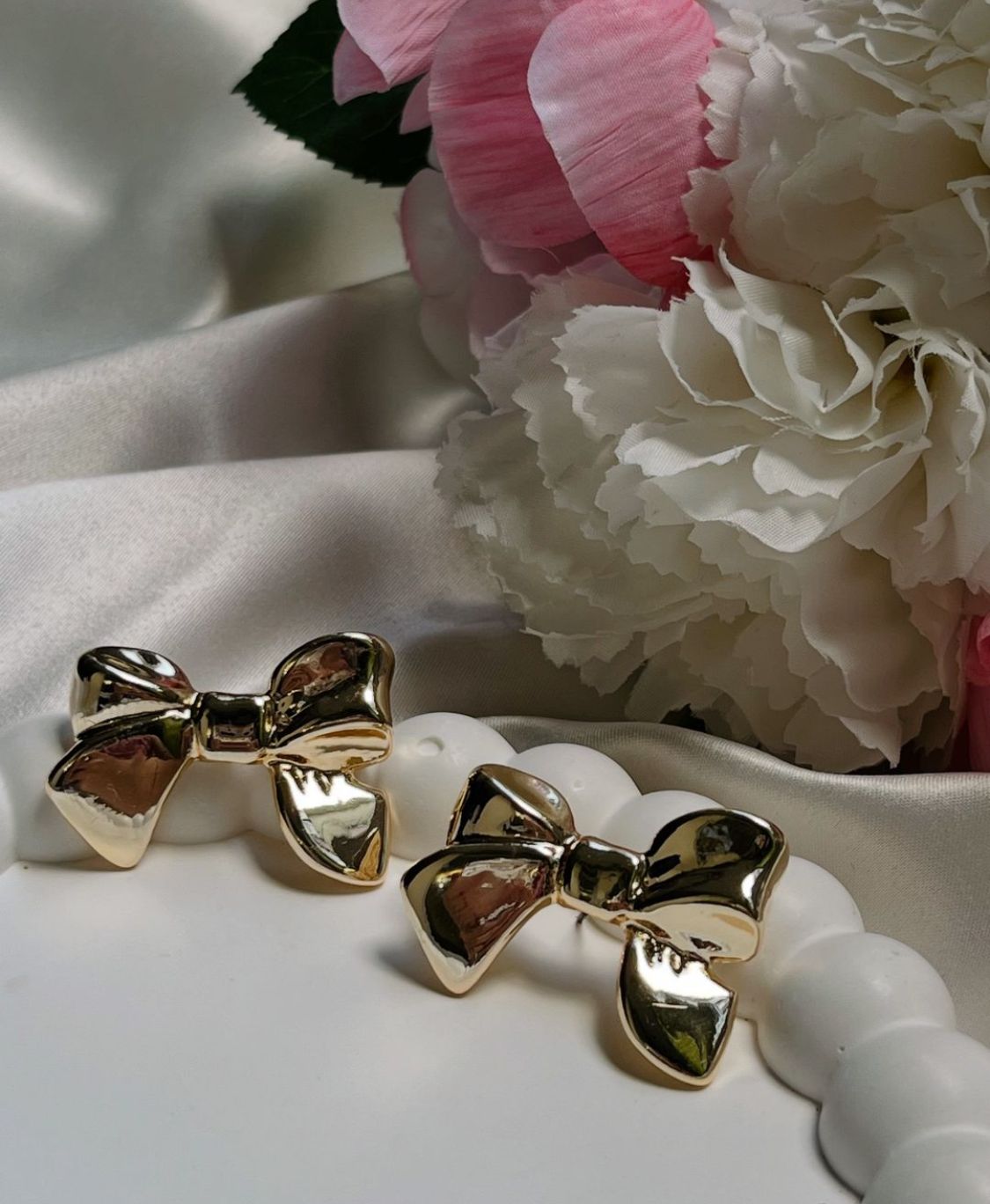 Shiny Bow Stud Earrings
